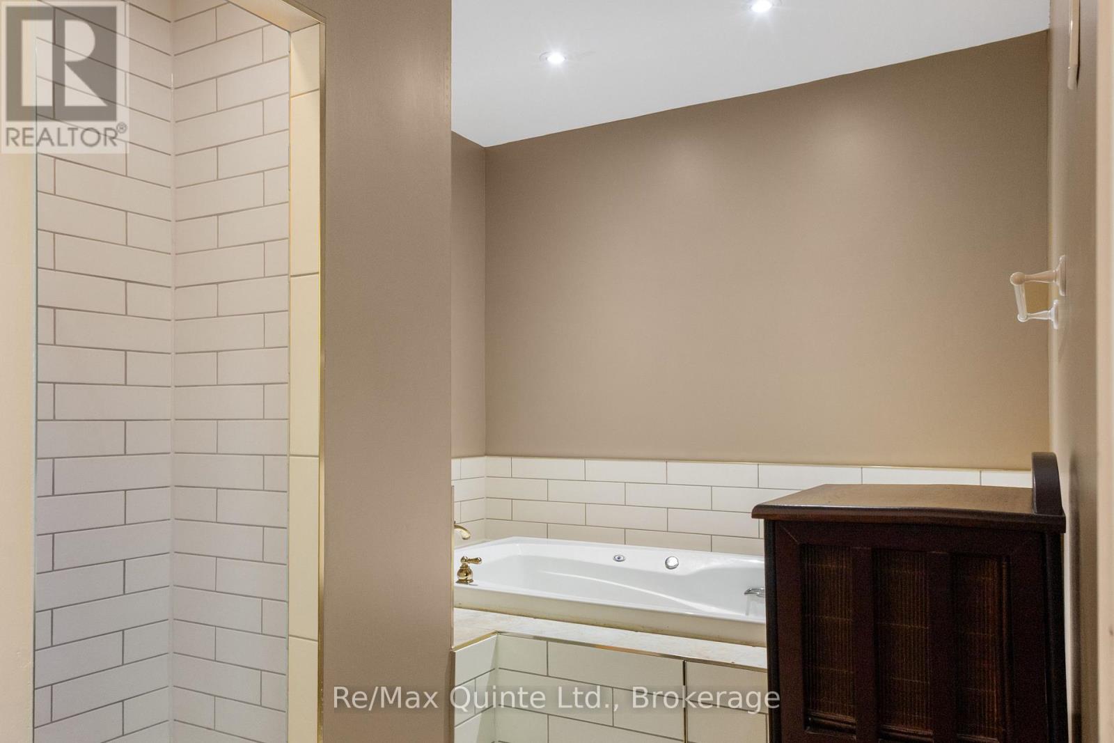 49 North Shore Lane Property Photo 32