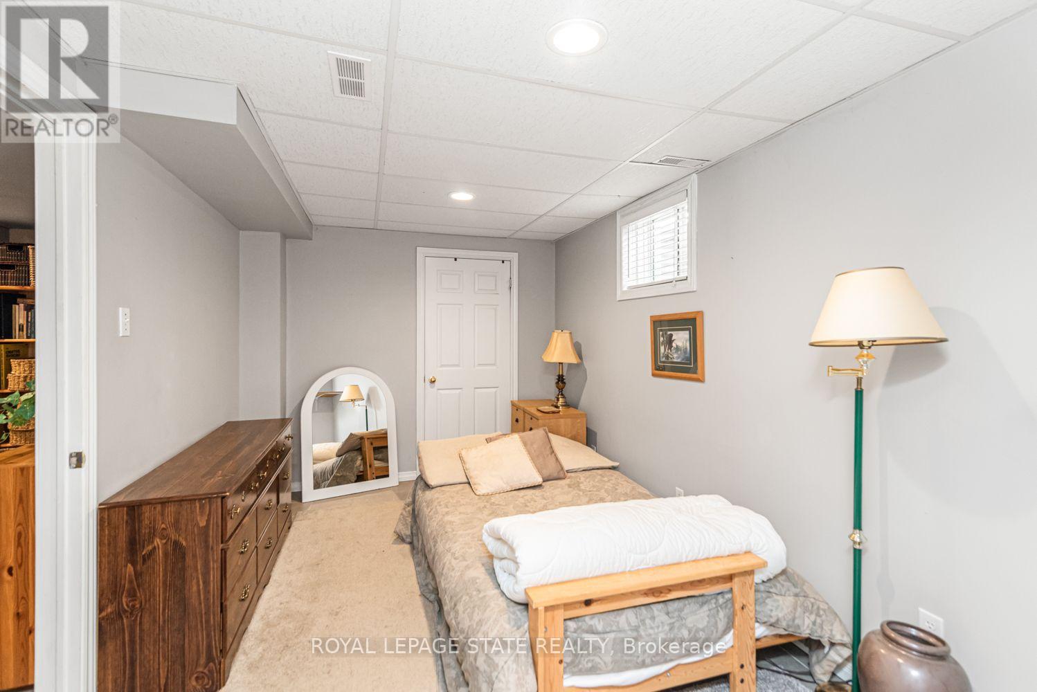 10 Richview Drive Property Photo 35