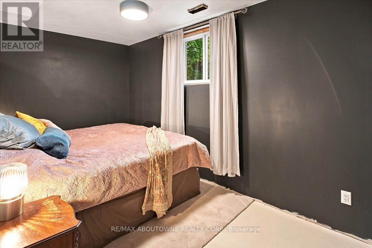 943 Mayfair Crescent Property Photo 29