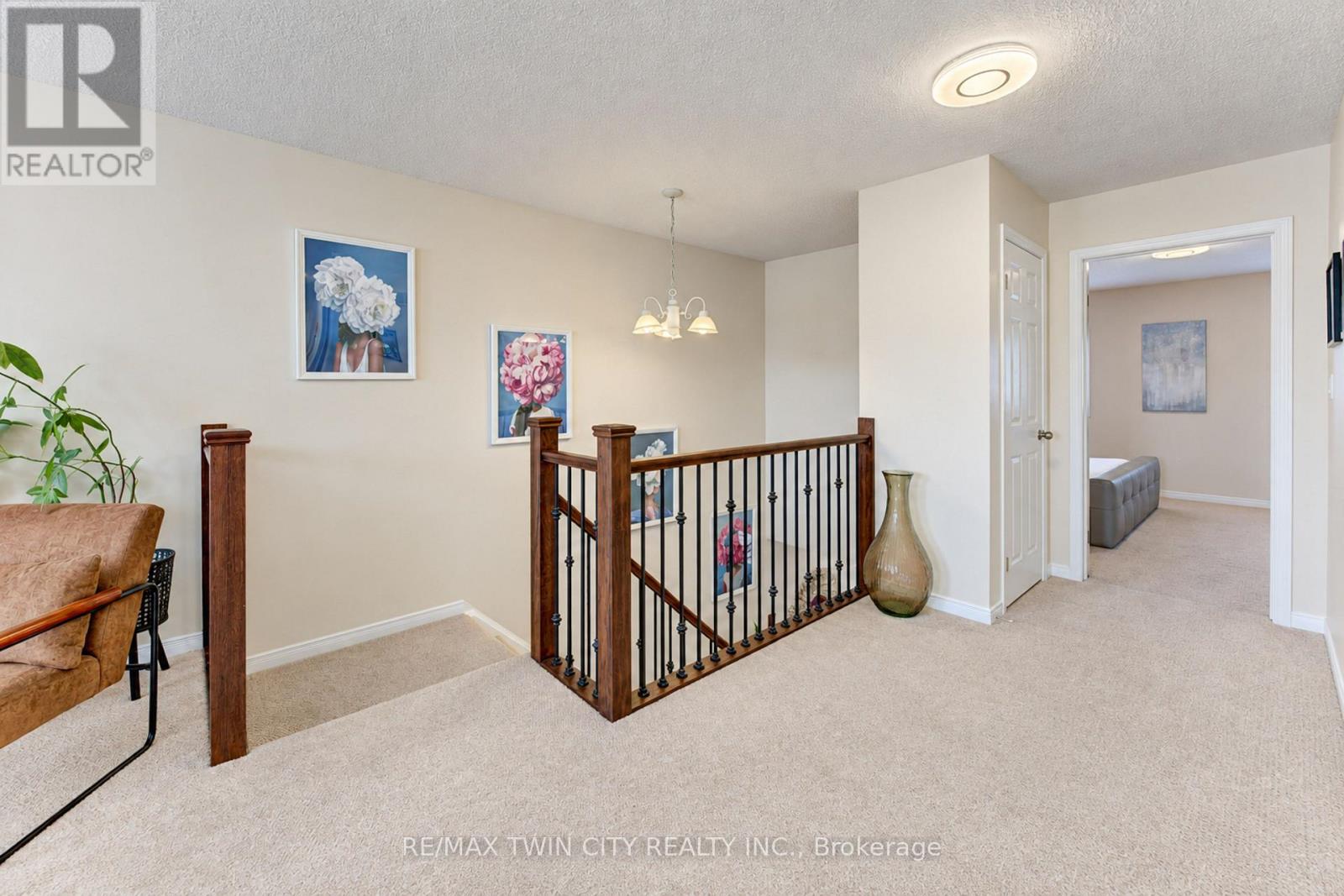 541 Brittania Crescent Property Photo 32