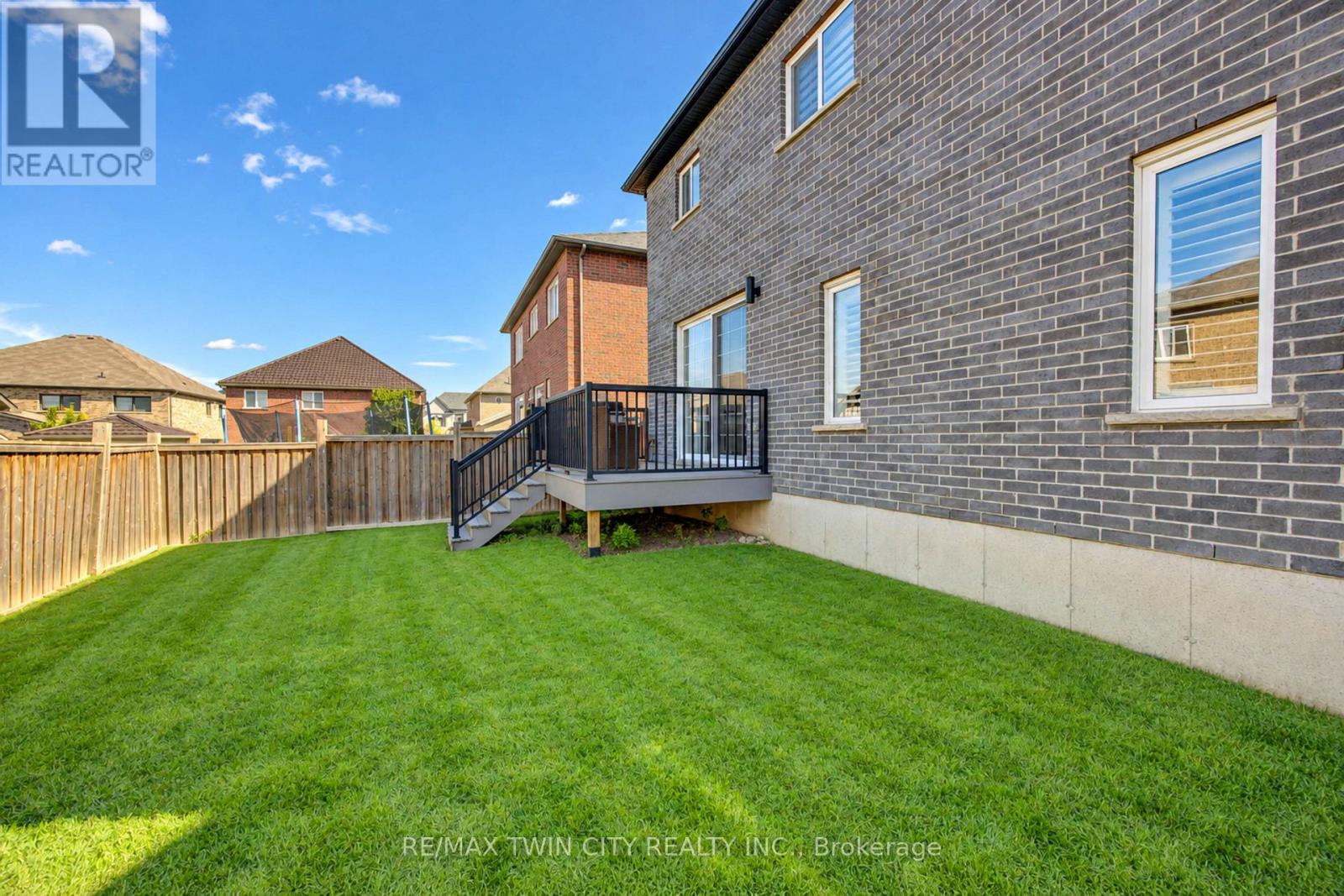 541 Brittania Crescent Property Photo 47