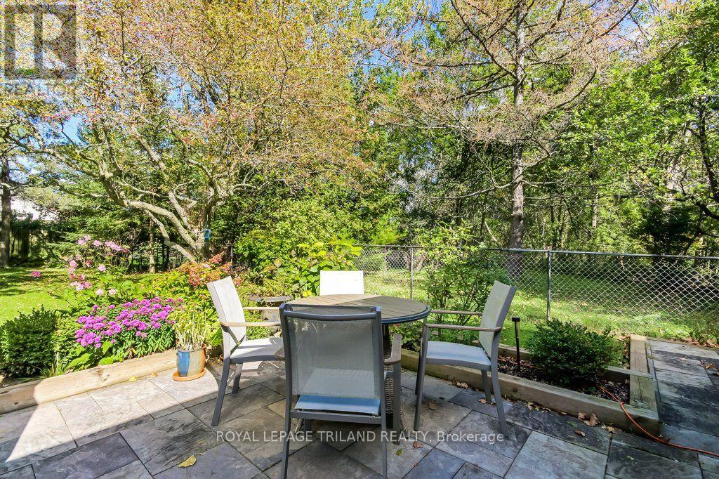 245 Currie Boulevard Property Photo 30