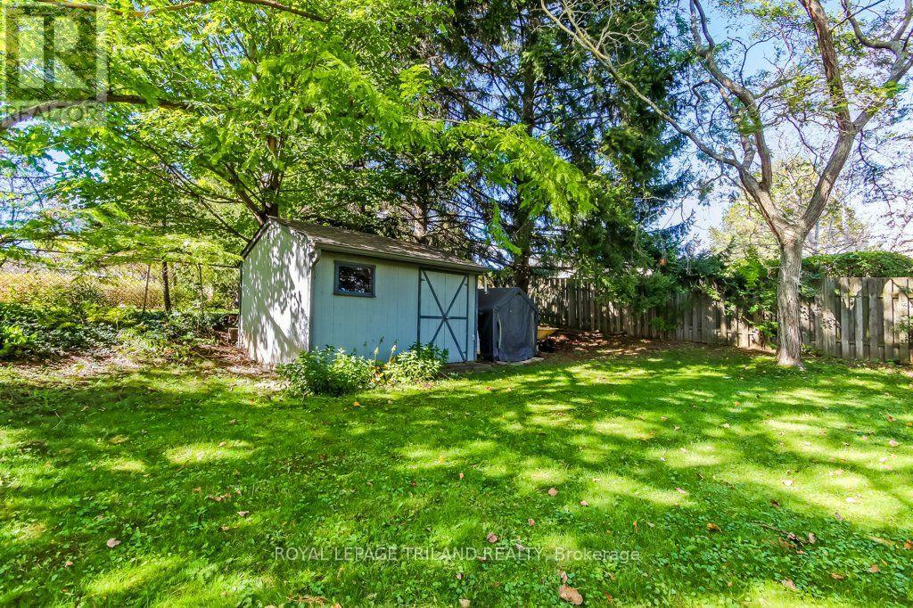 245 Currie Boulevard Property Photo 33