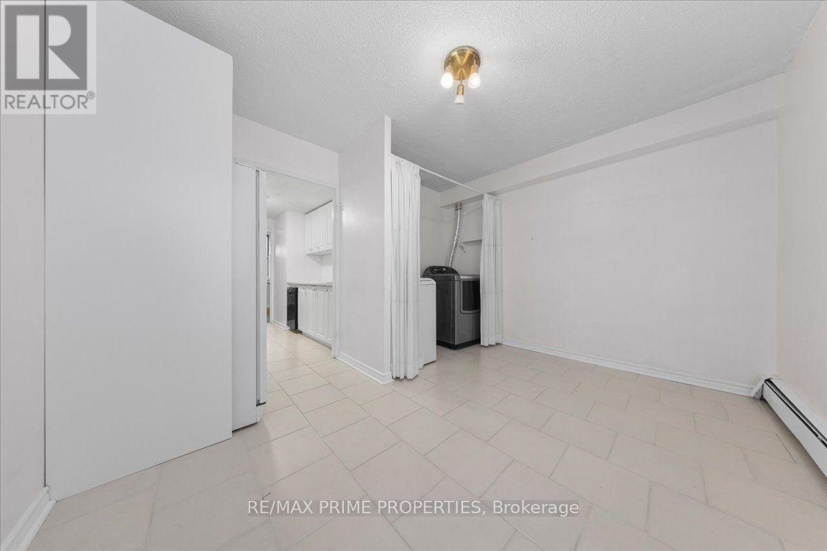 4 - 525 St. Laurent Boulevard Property Photo 11