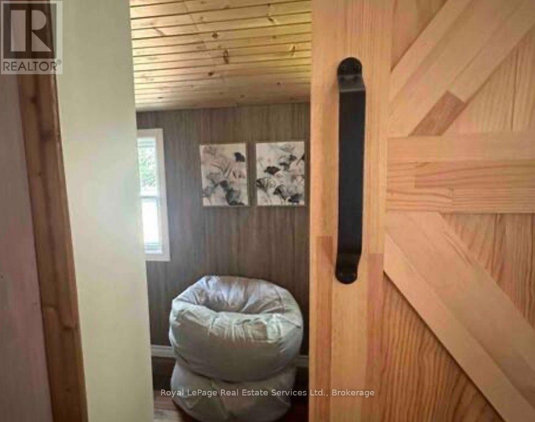 166 Moorings Drive Property Photo 15