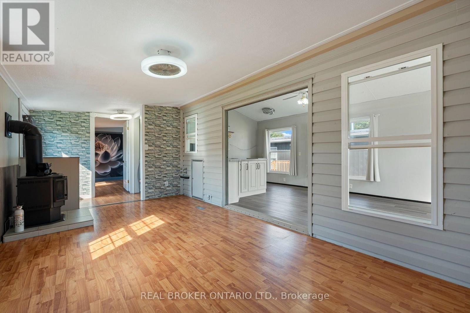 60 - 495856 10th Line E Property Photo 8