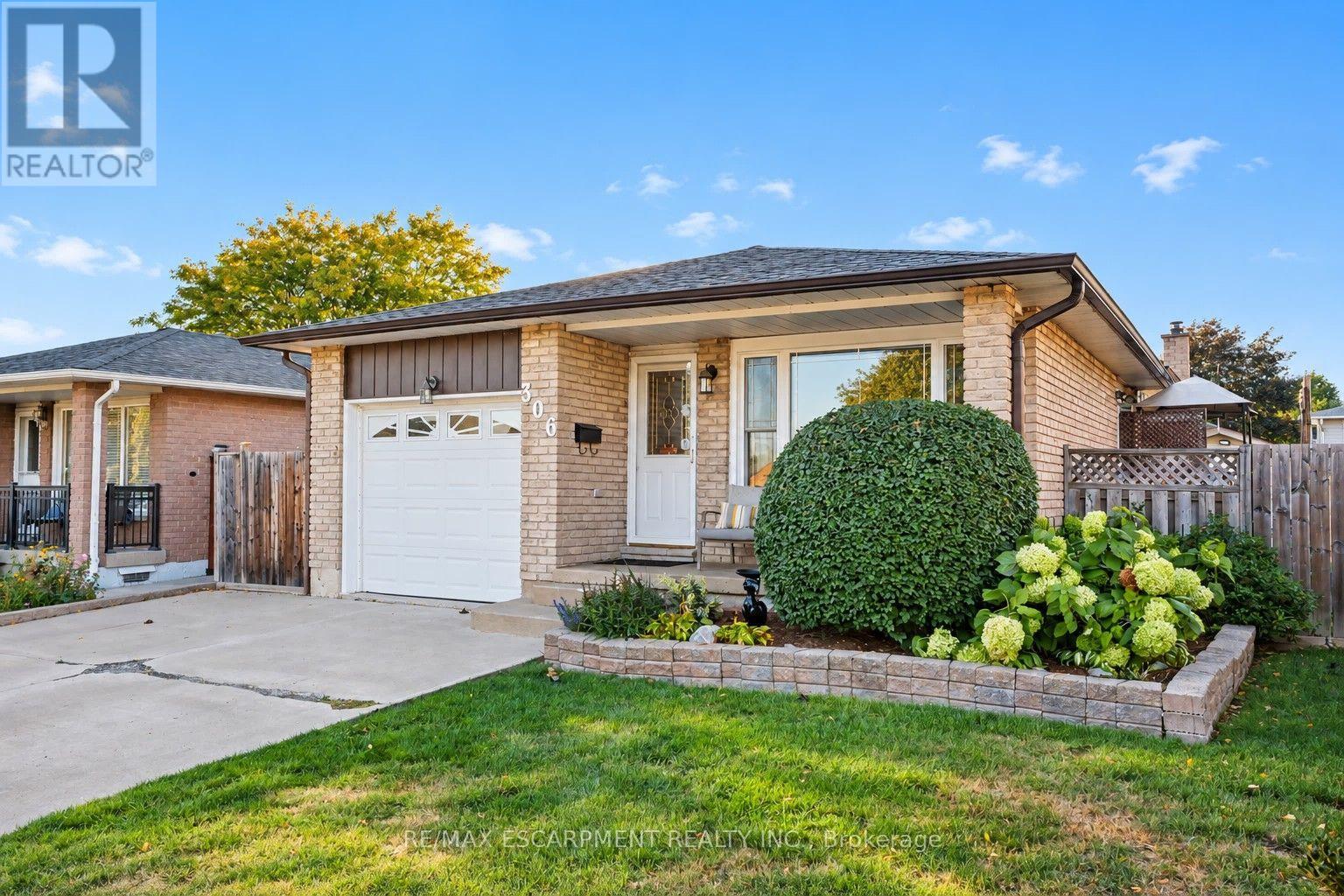 306 Templemead Drive Property Photo 1