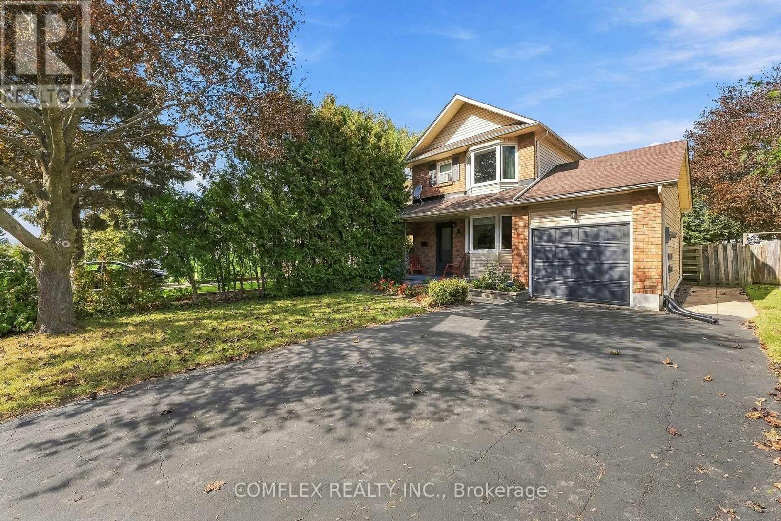 18 Stanley Drive Property Photo 3