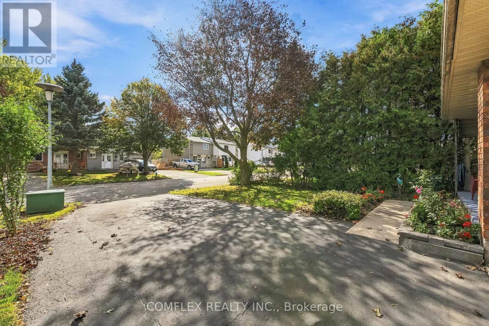 18 Stanley Drive Property Photo 4