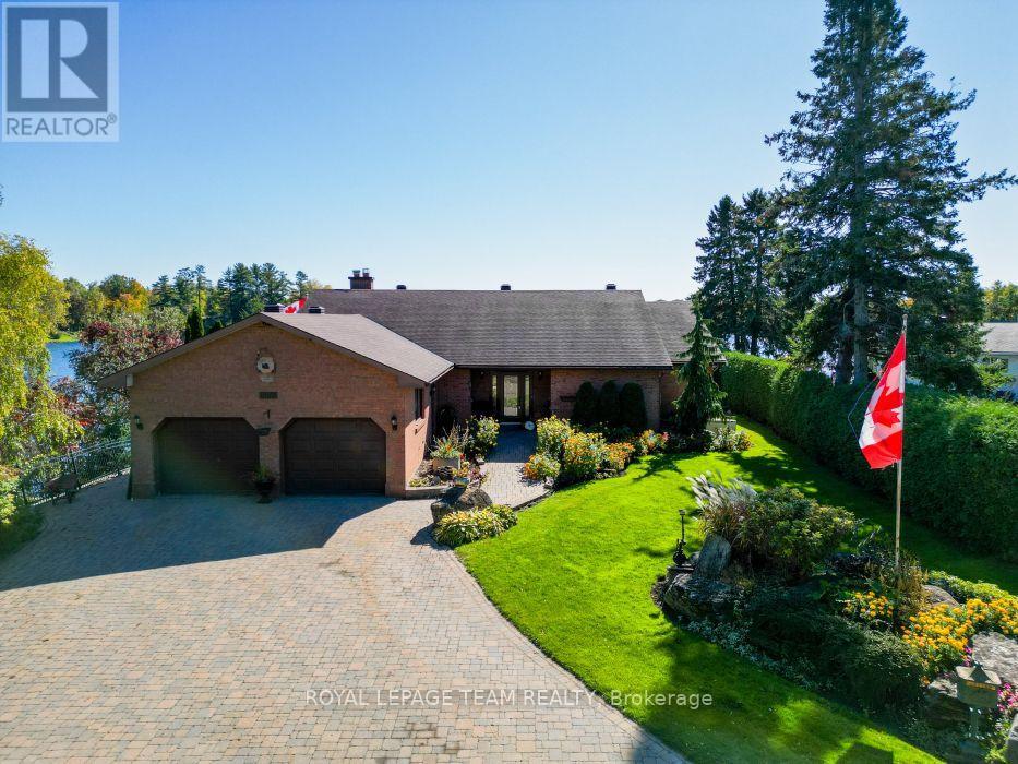 5050 Mowatview Court Property Photo 8