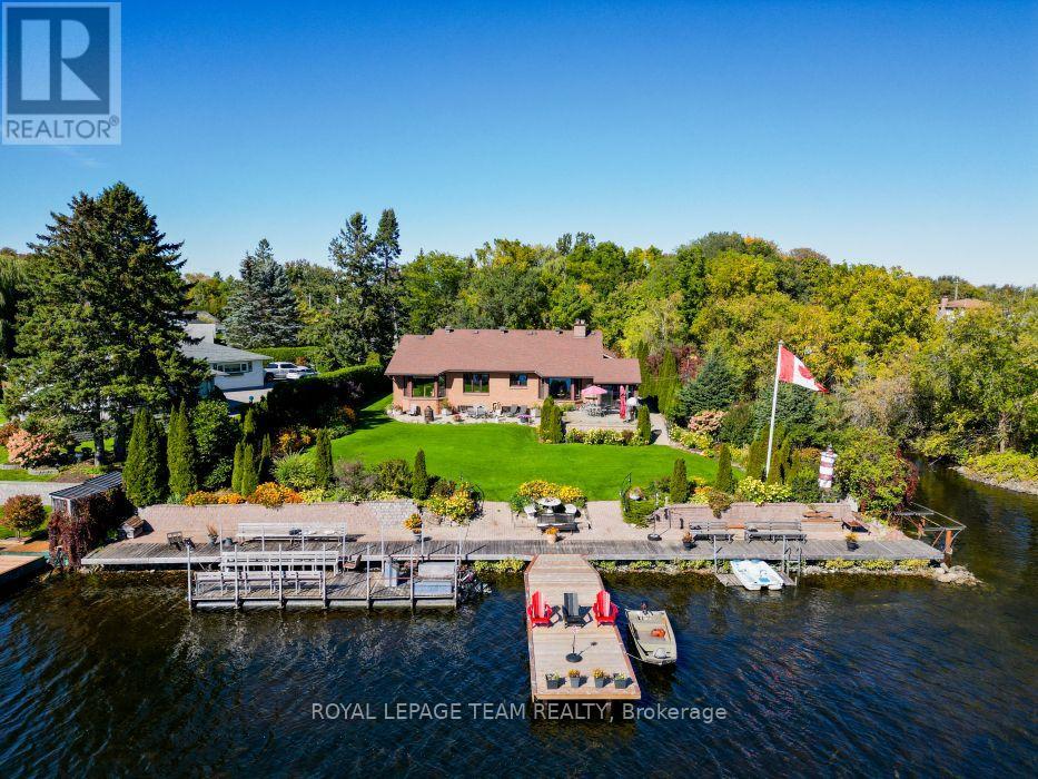 5050 Mowatview Court Property Photo 10