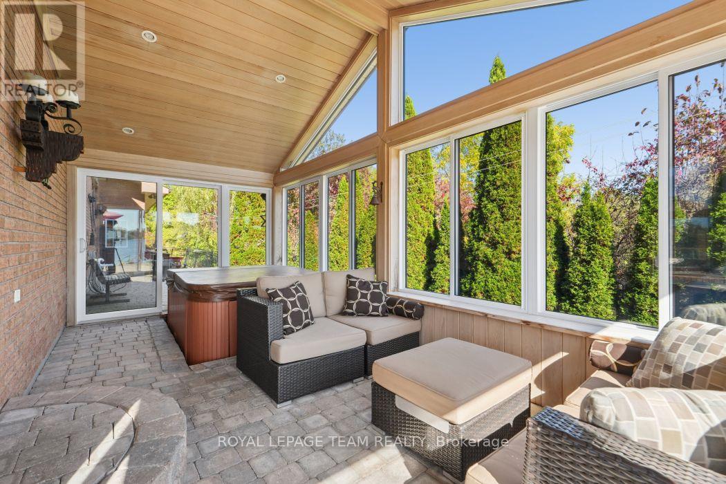 5050 Mowatview Court Property Photo 22