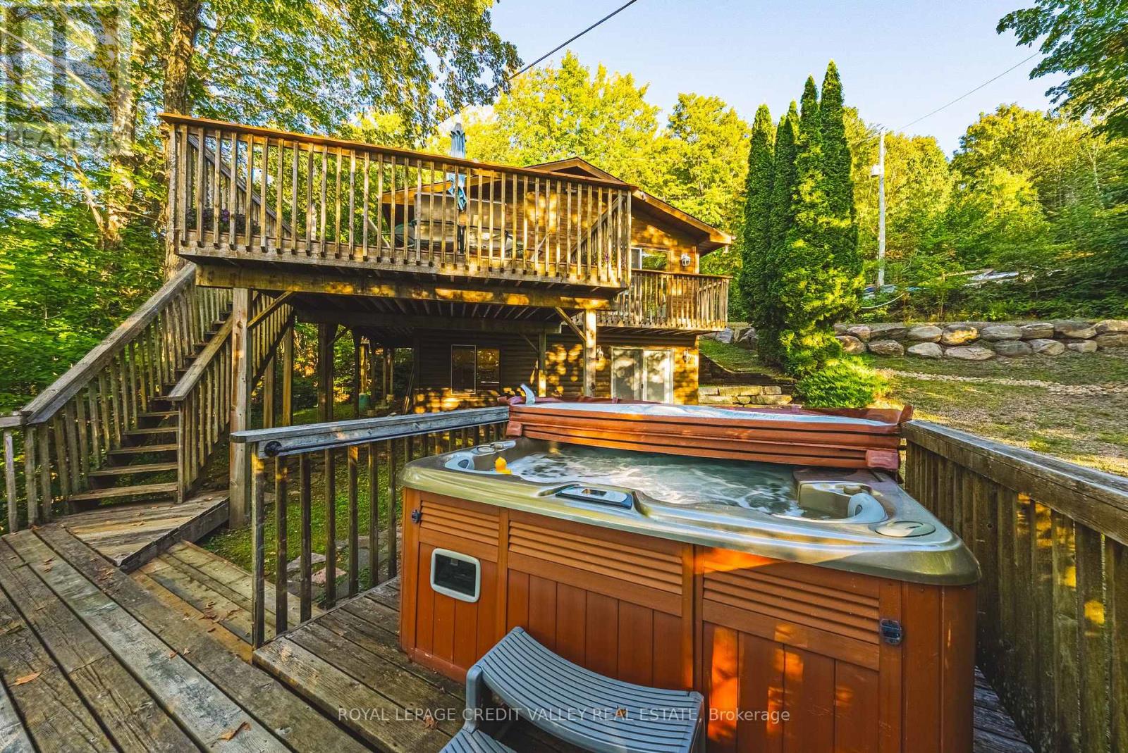 1064 Whiskey Jack Lane Property Photo 26