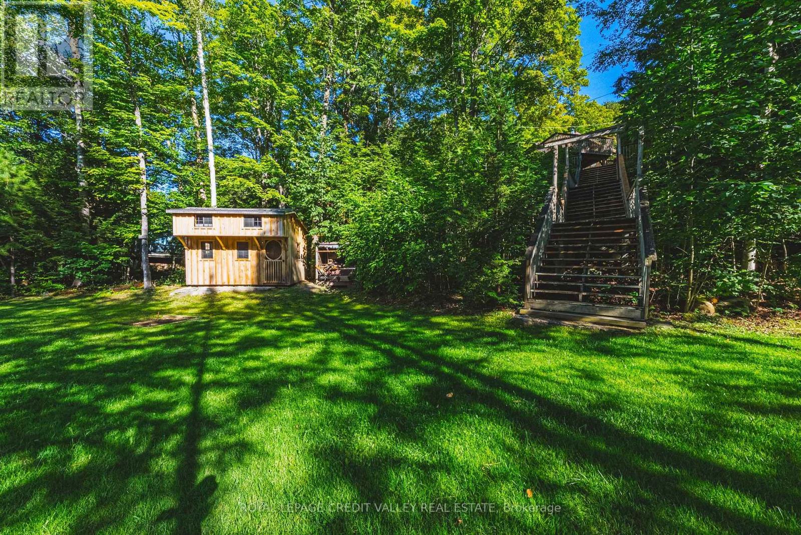 1064 Whiskey Jack Lane Property Photo 30
