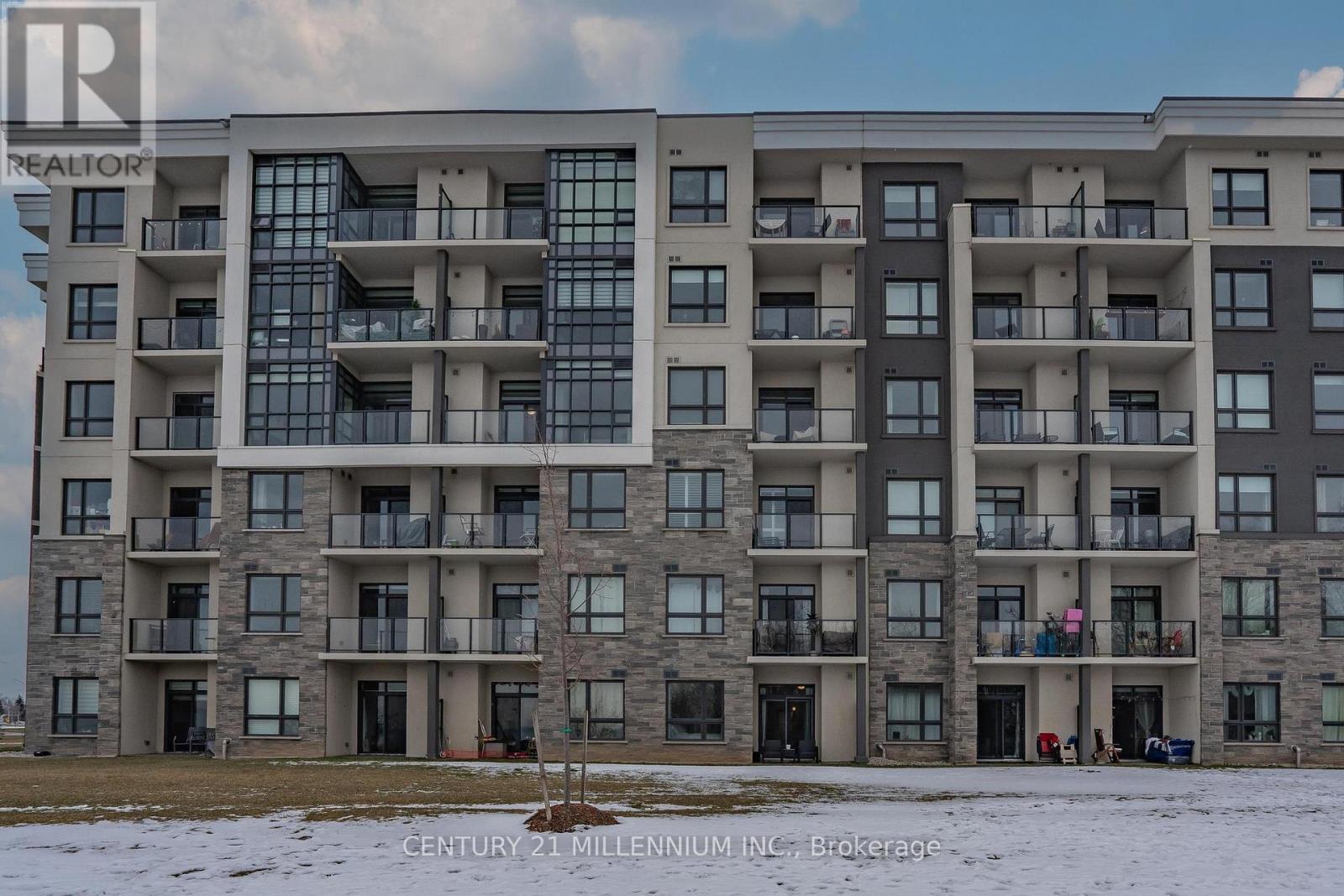 125 - 125 Shoreview Place W Property Photo 2