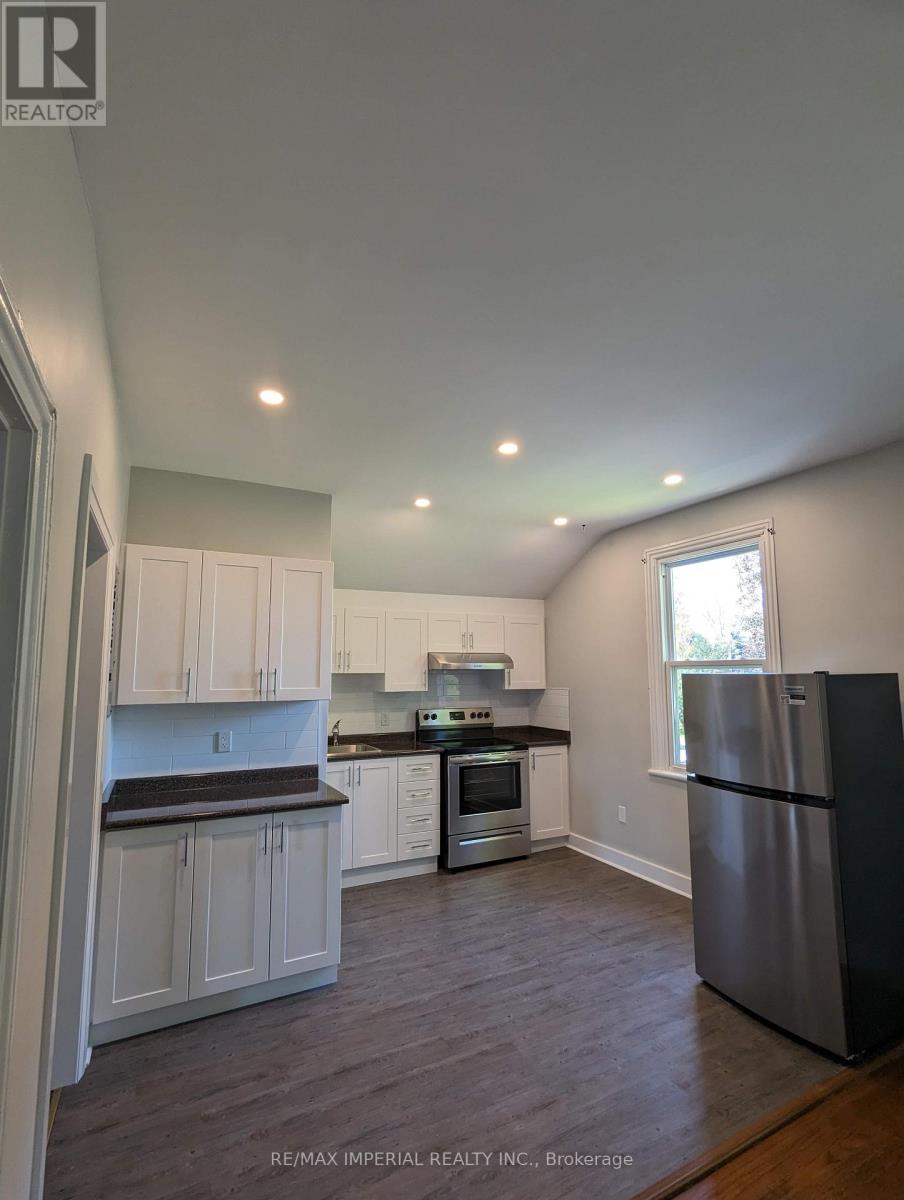 UPPER - 2 HURON STREET Property Photo 1