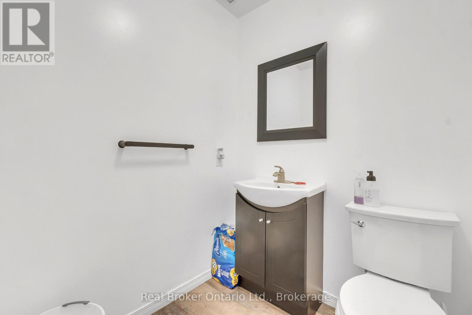 8485 Wellington Road 86 Property Photo 18