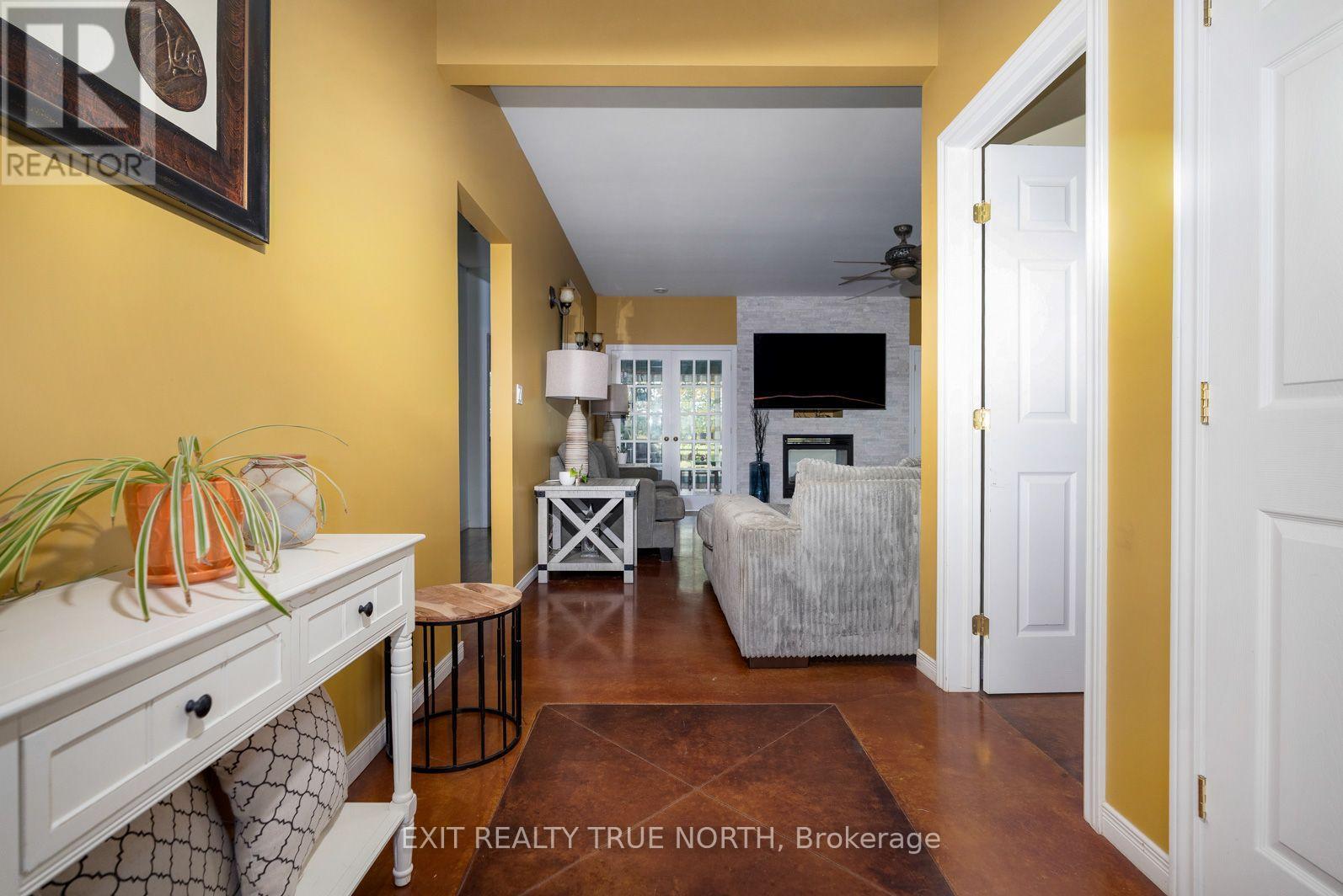 145489 16 Side Road Property Photo 11