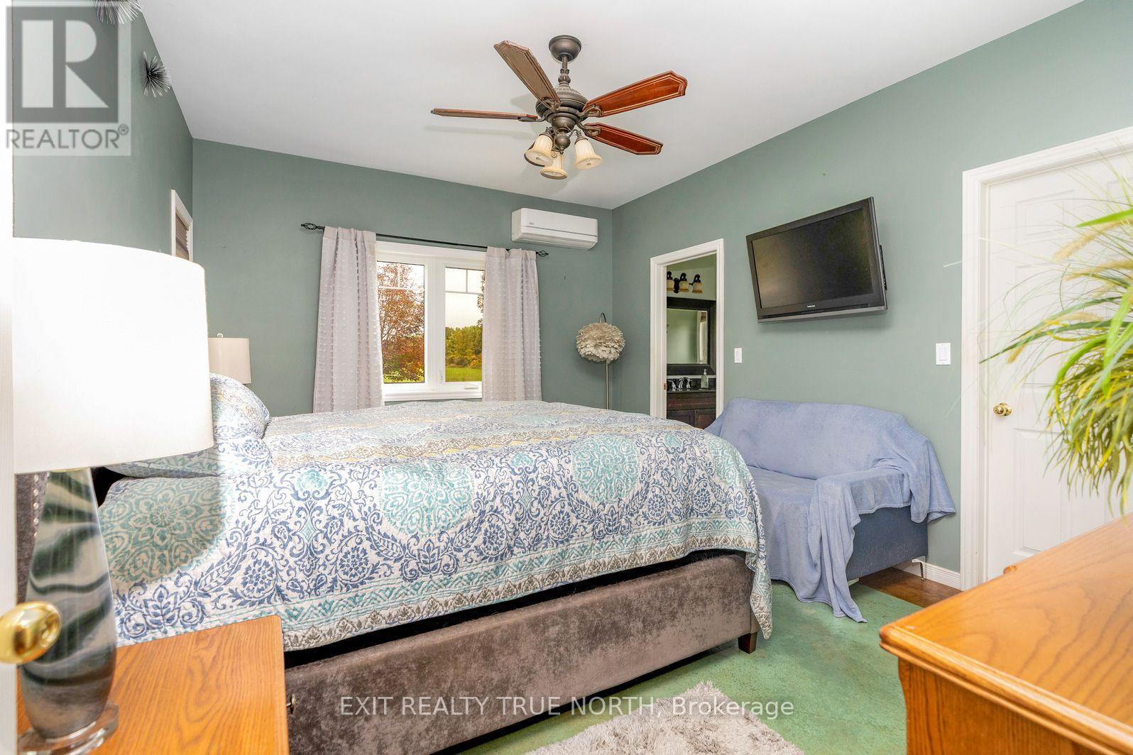 145489 16 Side Road Property Photo 18