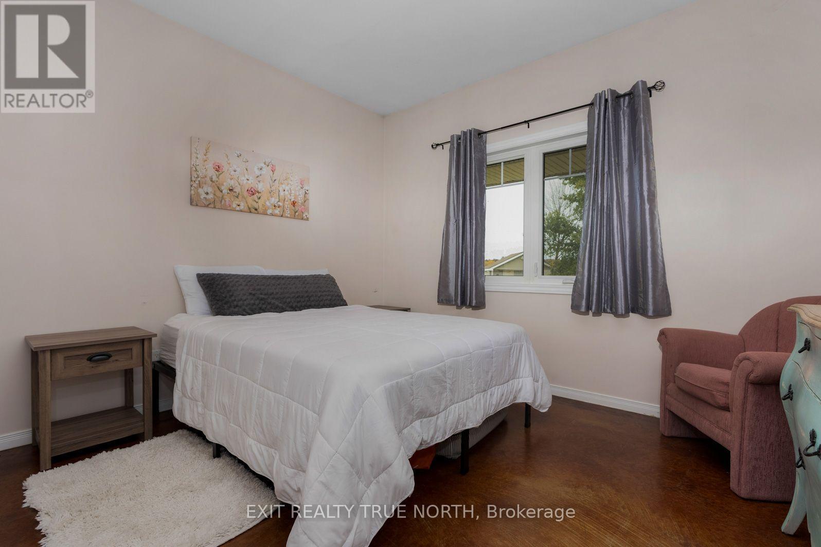 145489 16 Side Road Property Photo 22