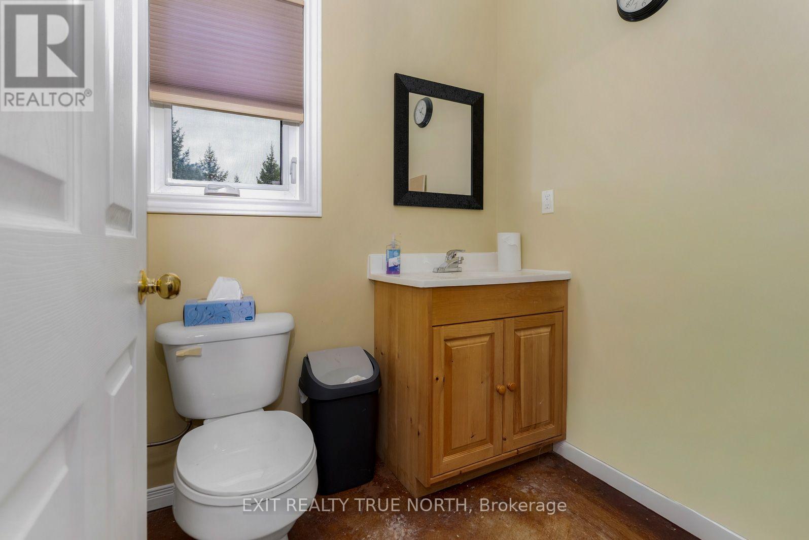 145489 16 Side Road Property Photo 28