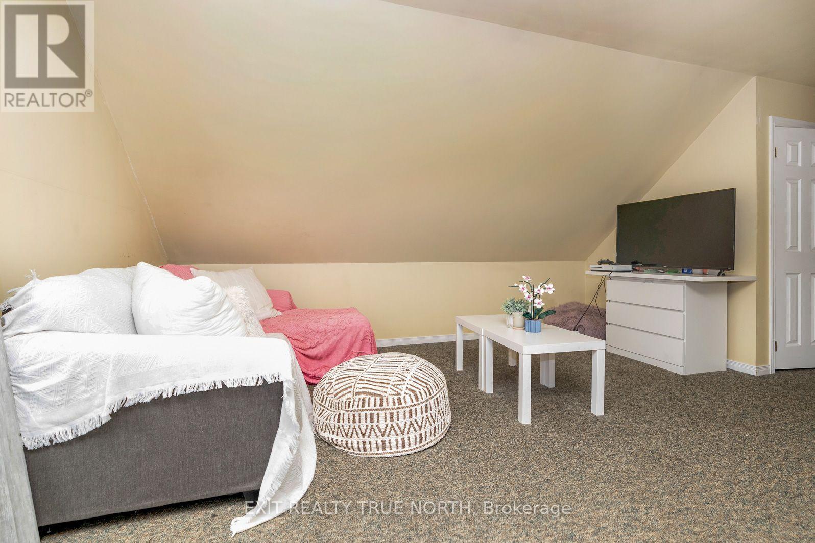 145489 16 Side Road Property Photo 40