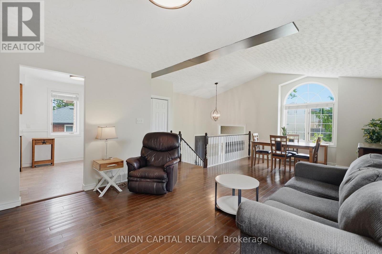 6699 Montrose Road Property Photo 8