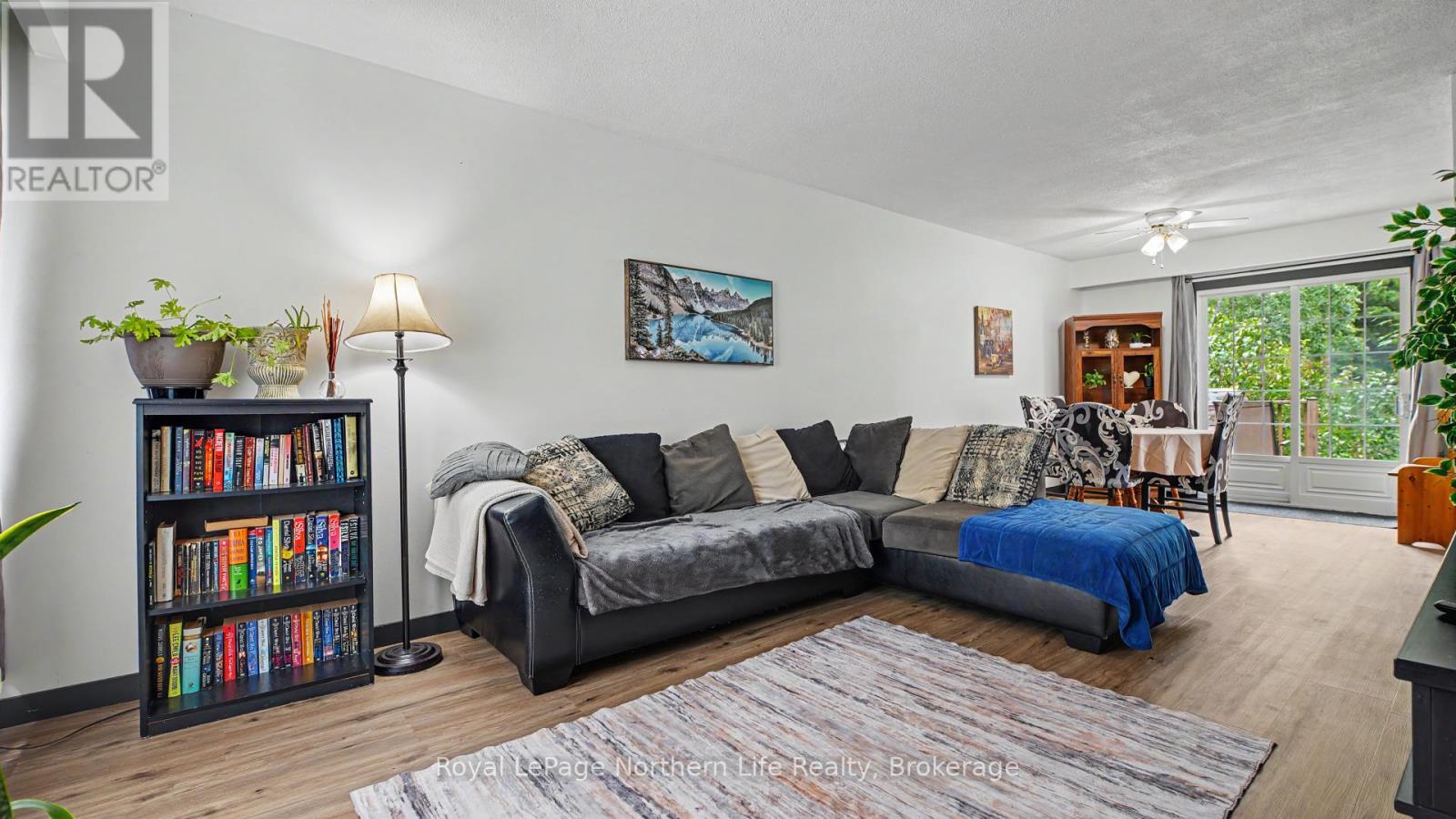 811 Tackaberry Drive Property Photo 2