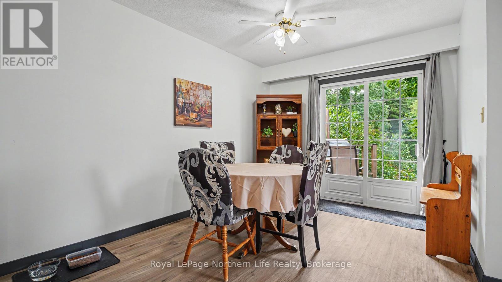 811 Tackaberry Drive Property Photo 6