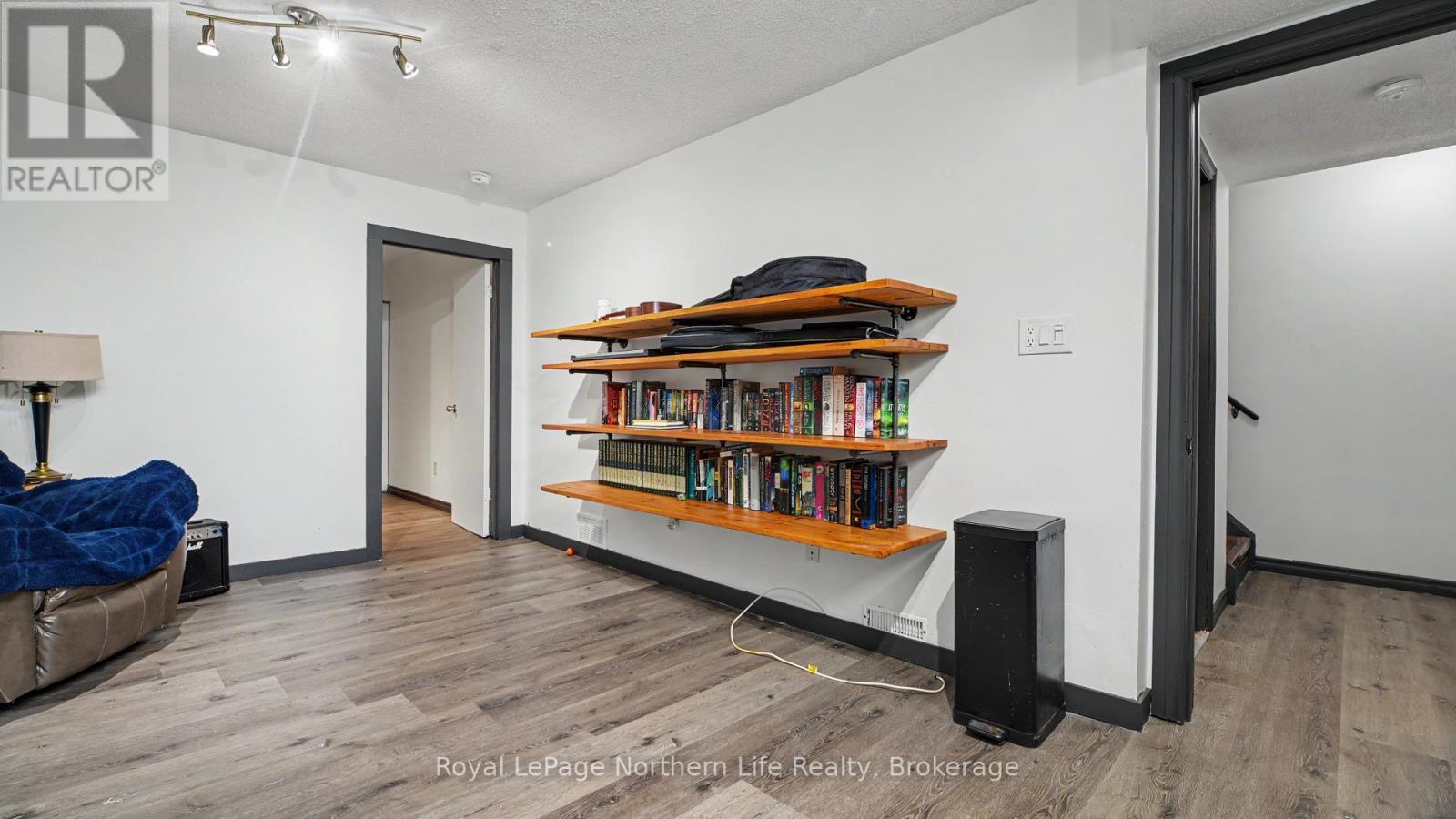 811 Tackaberry Drive Property Photo 28