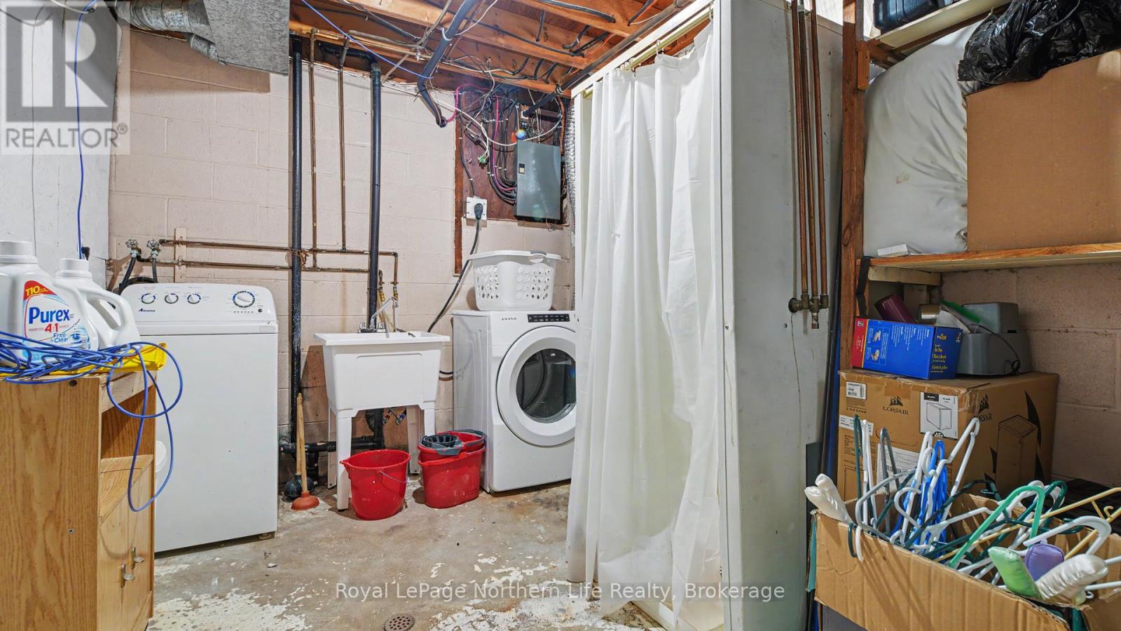 811 Tackaberry Drive Property Photo 32