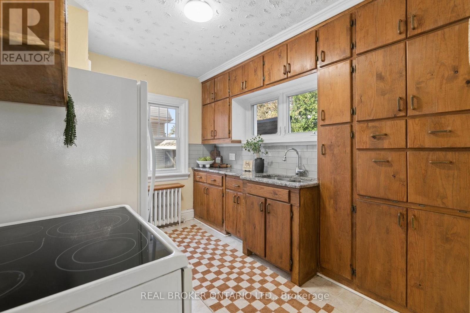 148 Lydia Street Property Photo 10