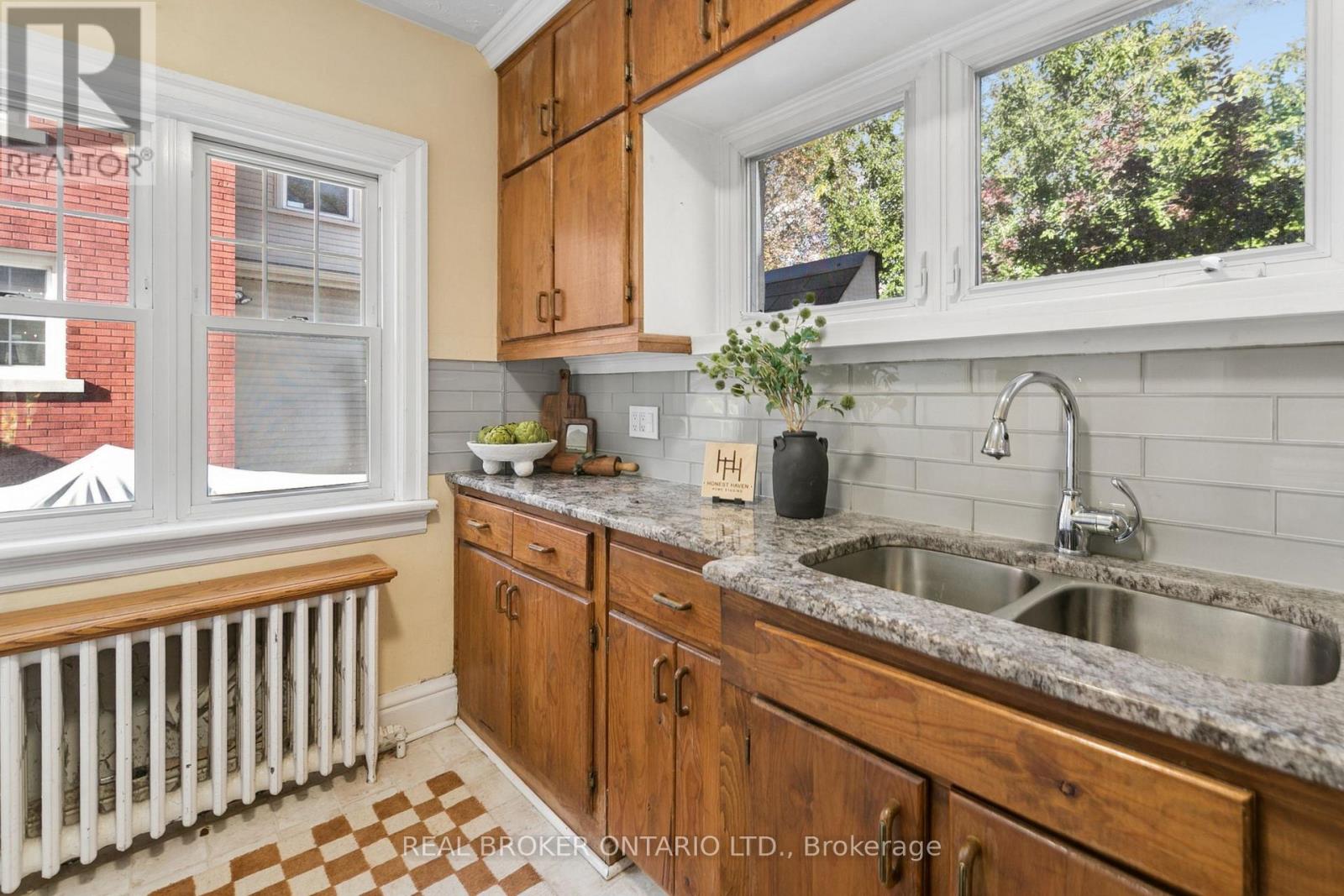 148 Lydia Street Property Photo 12