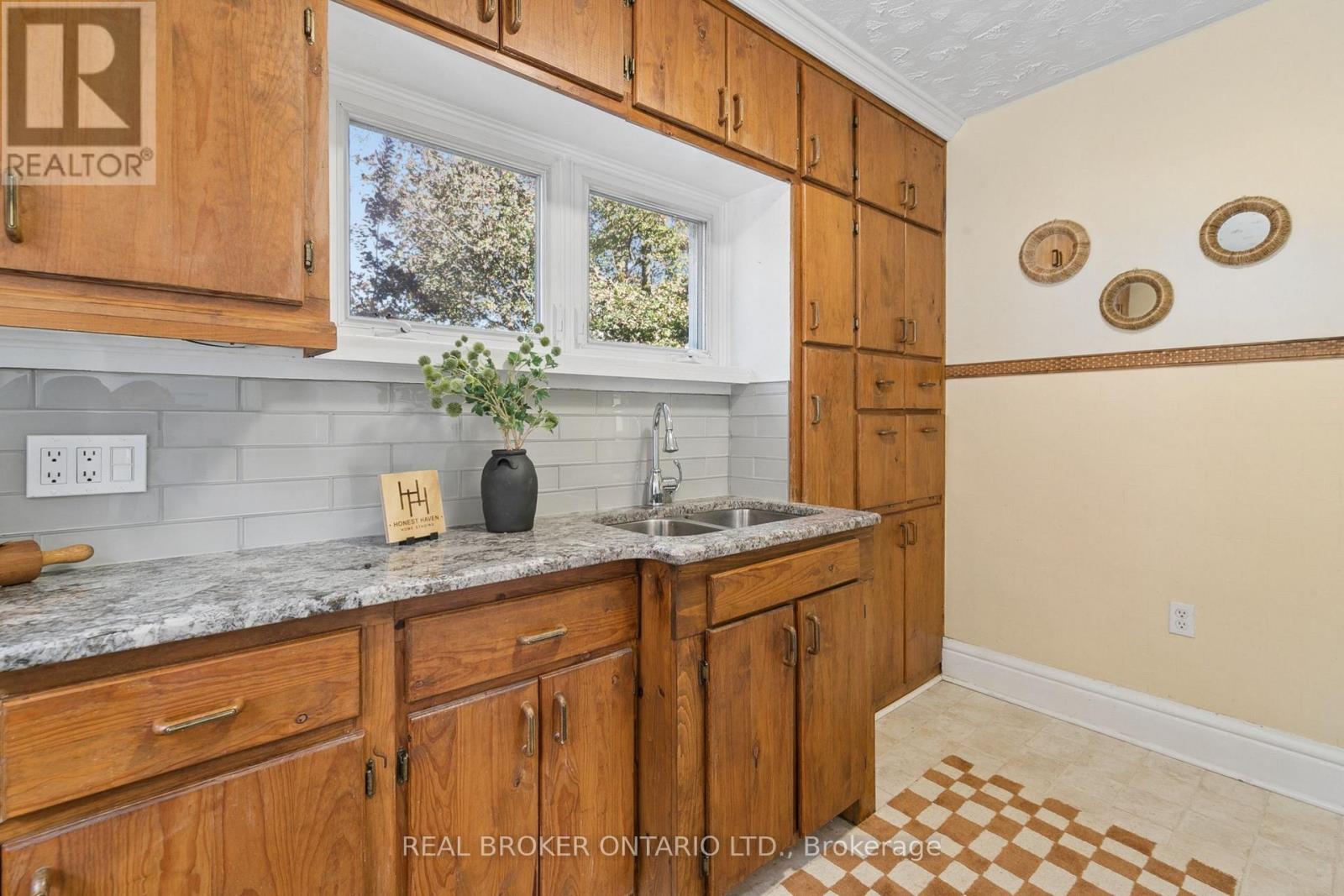 148 Lydia Street Property Photo 13