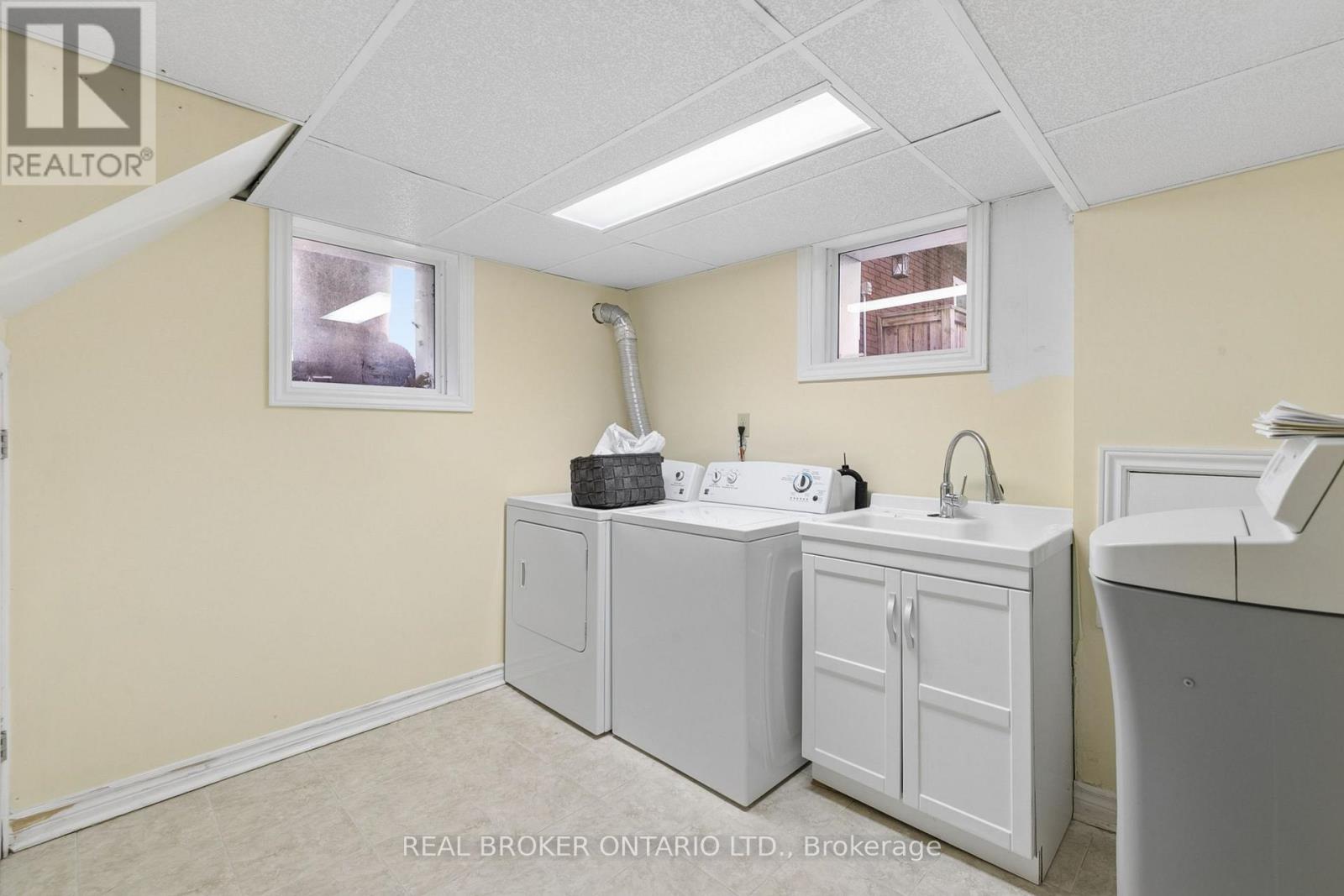 148 Lydia Street Property Photo 24