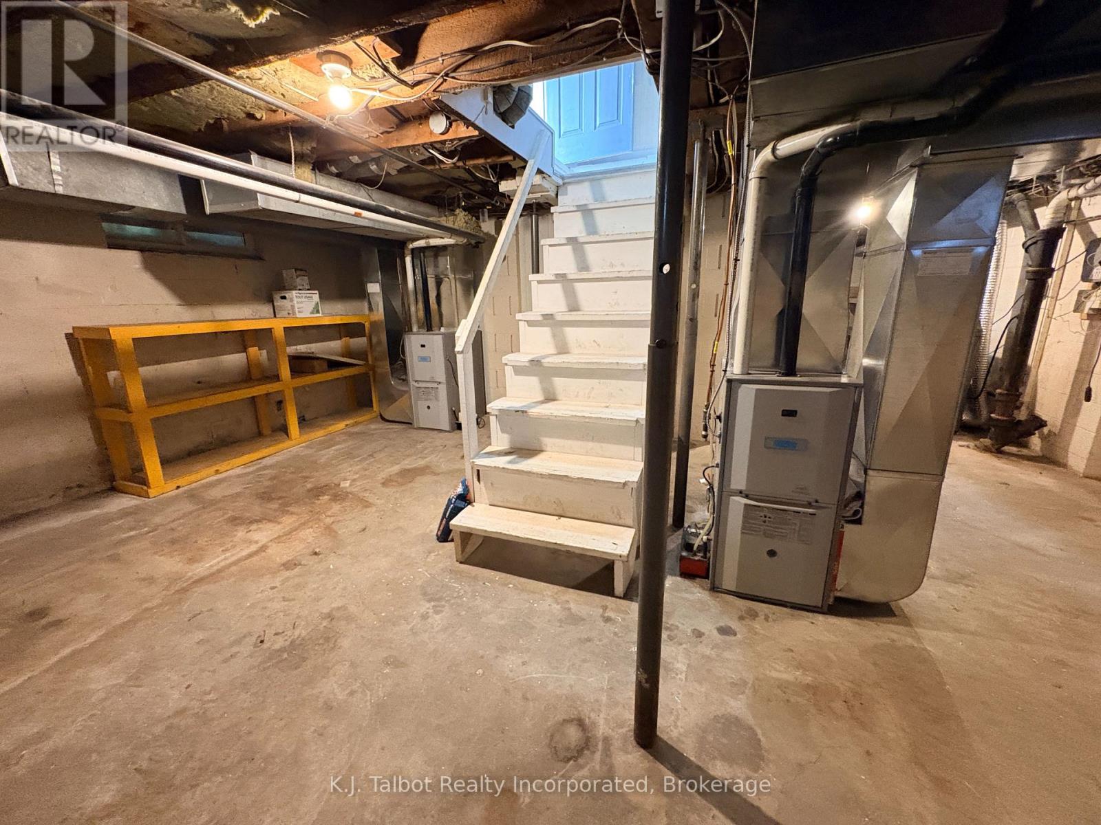 101-103 Bruce Street E Property Photo 21