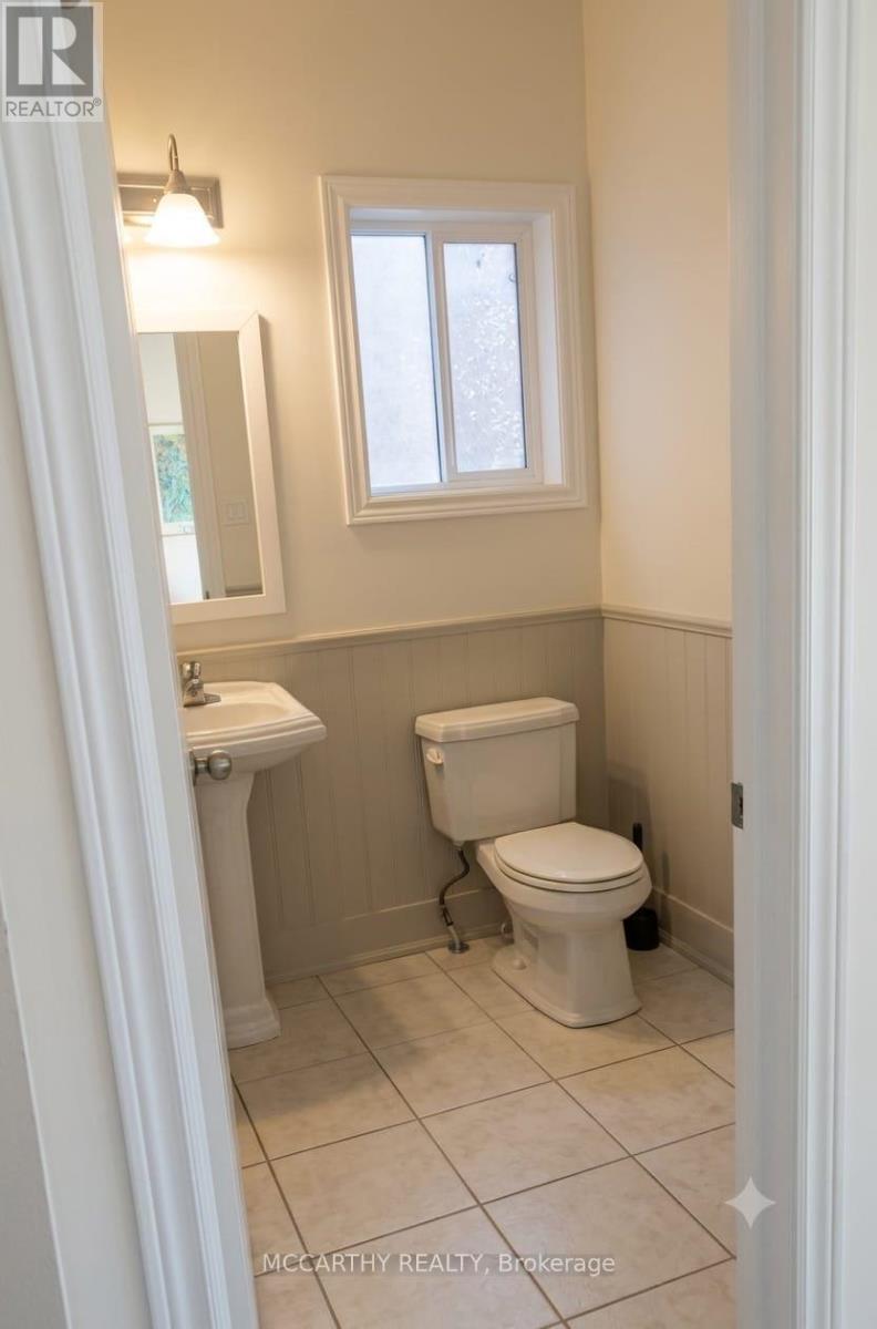 857 O'reilly Crescent Property Photo 4