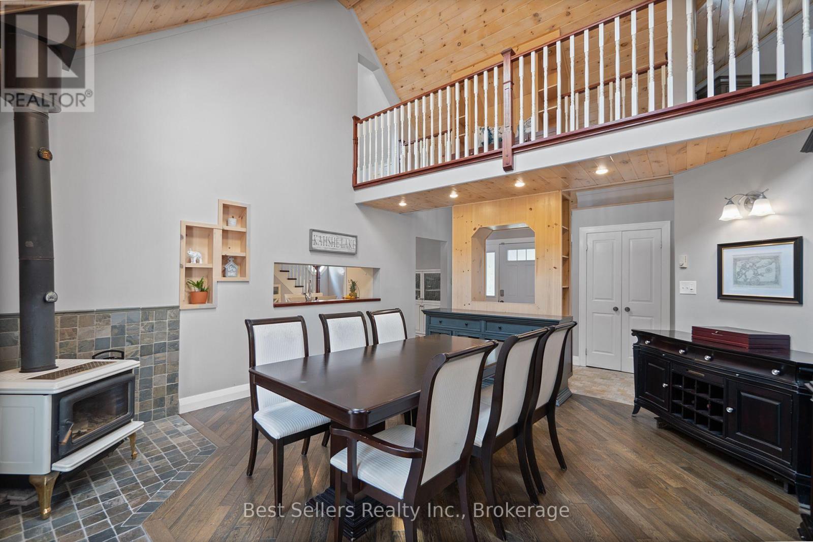 1622 Houseys Rapids Road Property Photo 6