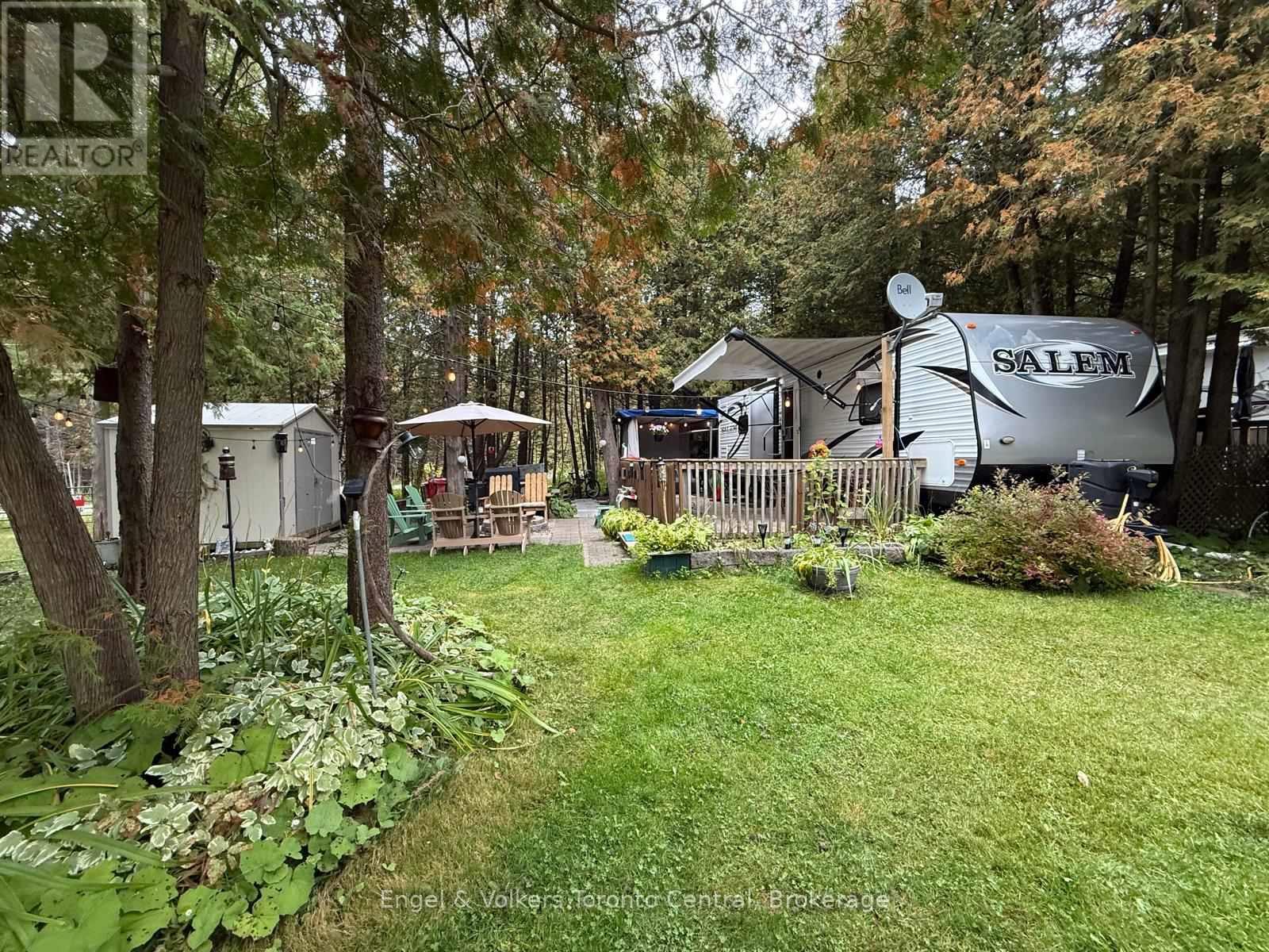 C 8 - 7489 Sideroad 5 E Property Photo 2