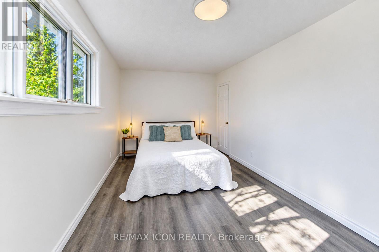 64 Lowrey Avenue S Property Photo 23