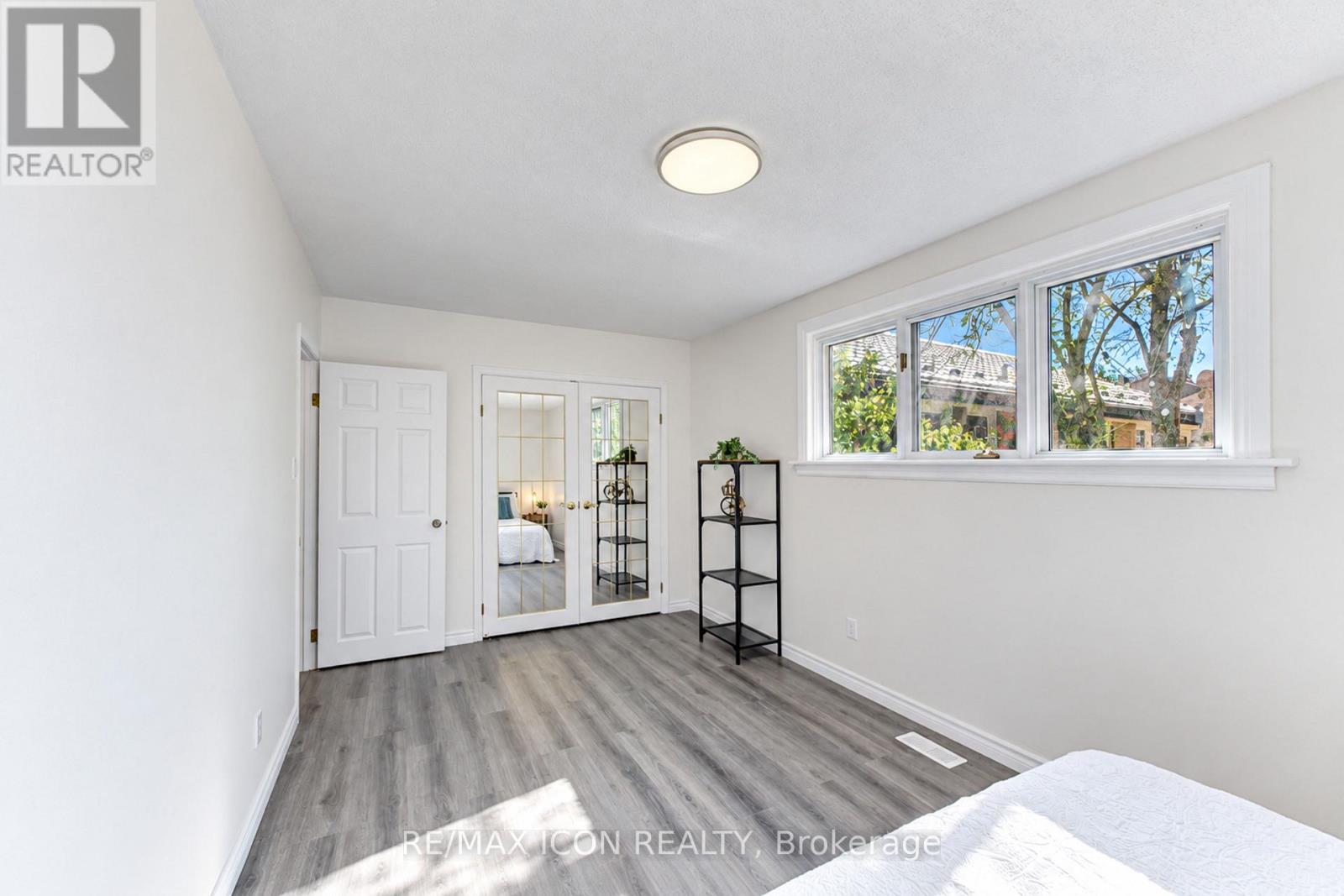 64 Lowrey Avenue S Property Photo 25