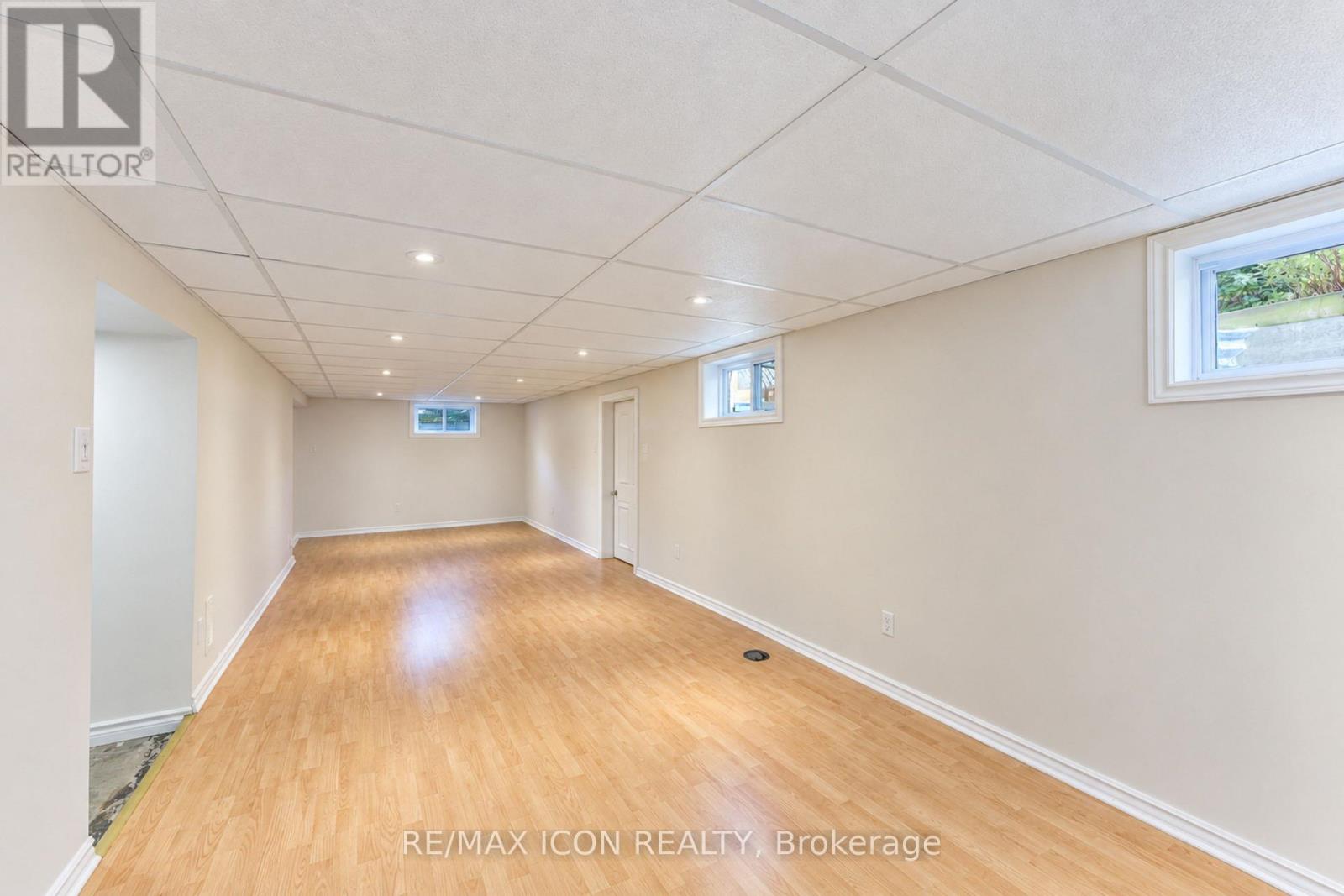 64 Lowrey Avenue S Property Photo 26