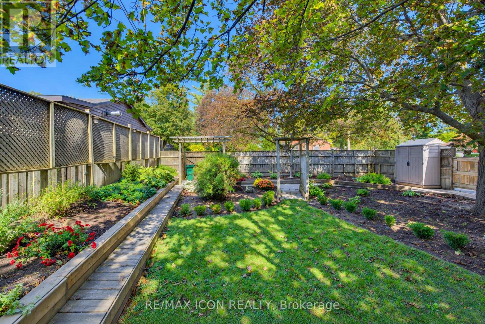 64 Lowrey Avenue S Property Photo 34