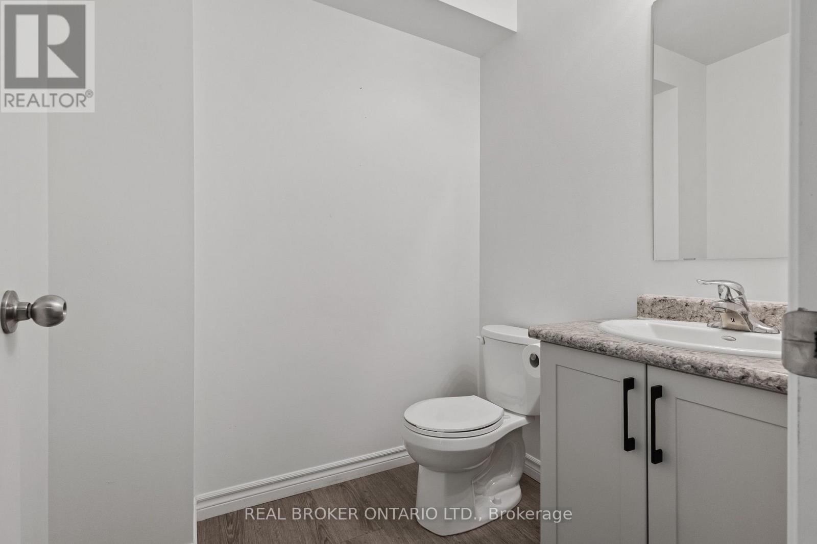 91 Woodedge Circle Property Photo 14