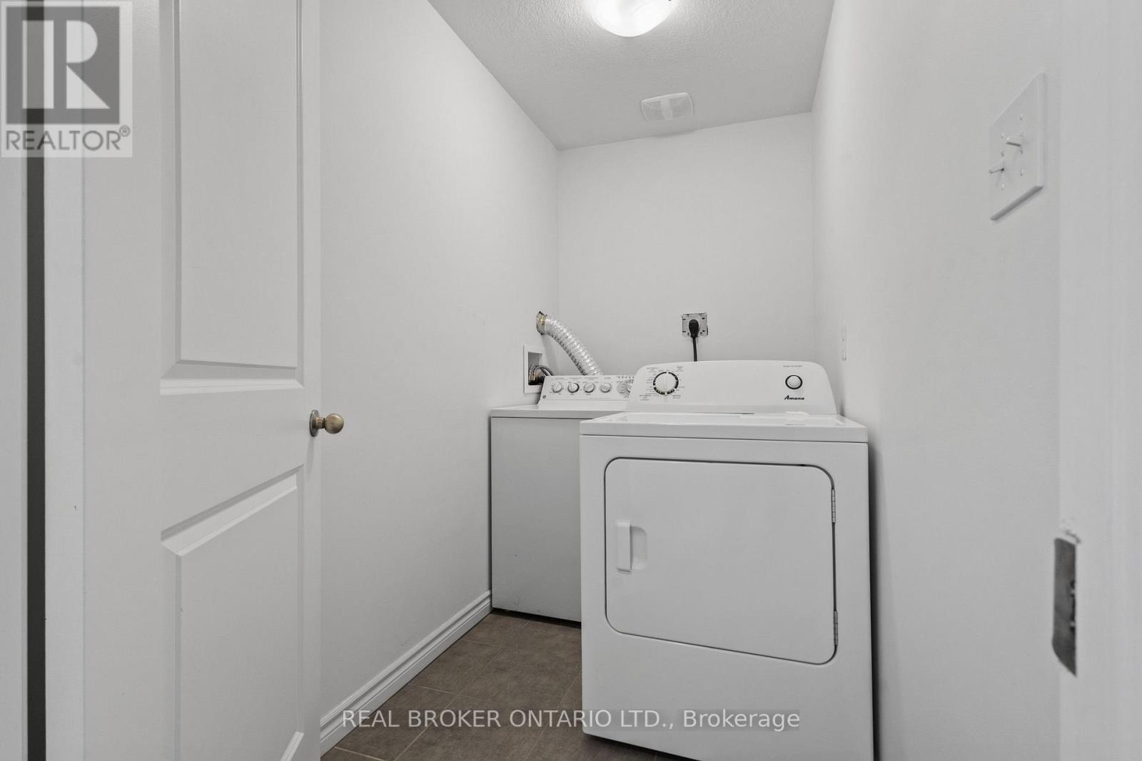 91 Woodedge Circle Property Photo 15