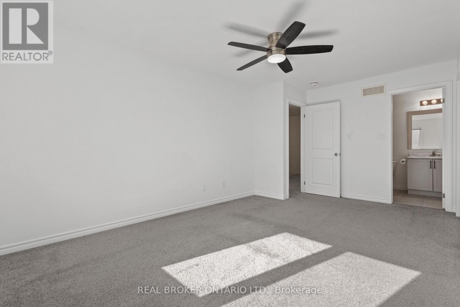 91 Woodedge Circle Property Photo 17