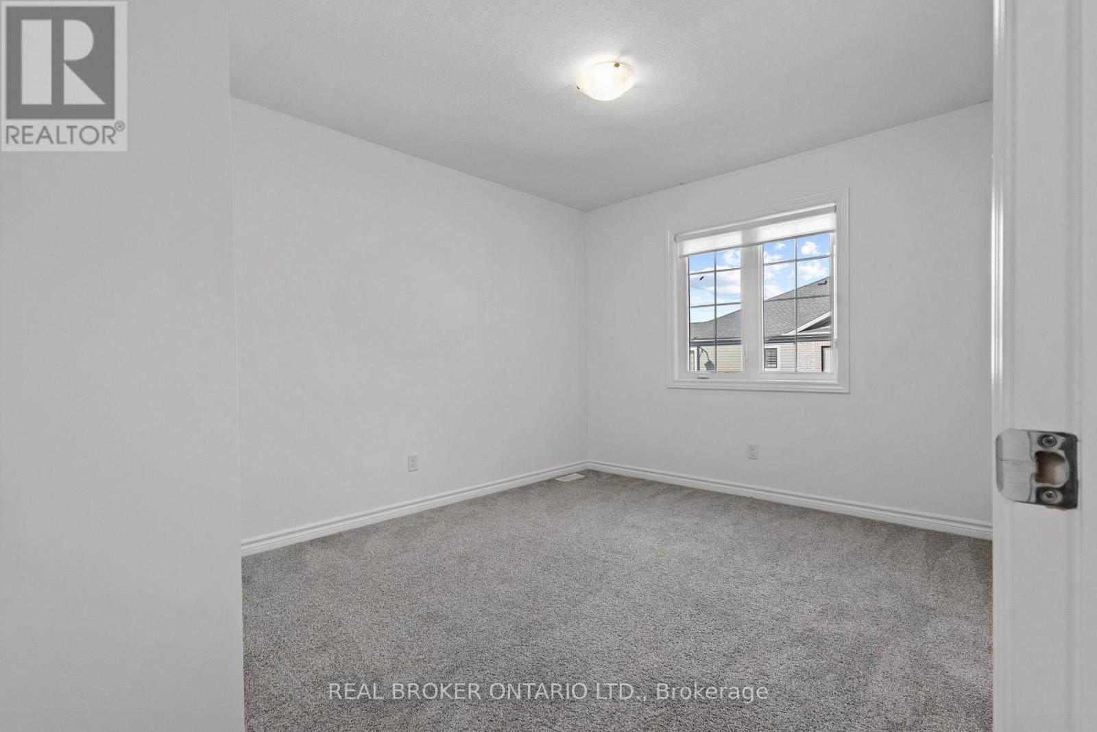 91 Woodedge Circle Property Photo 26