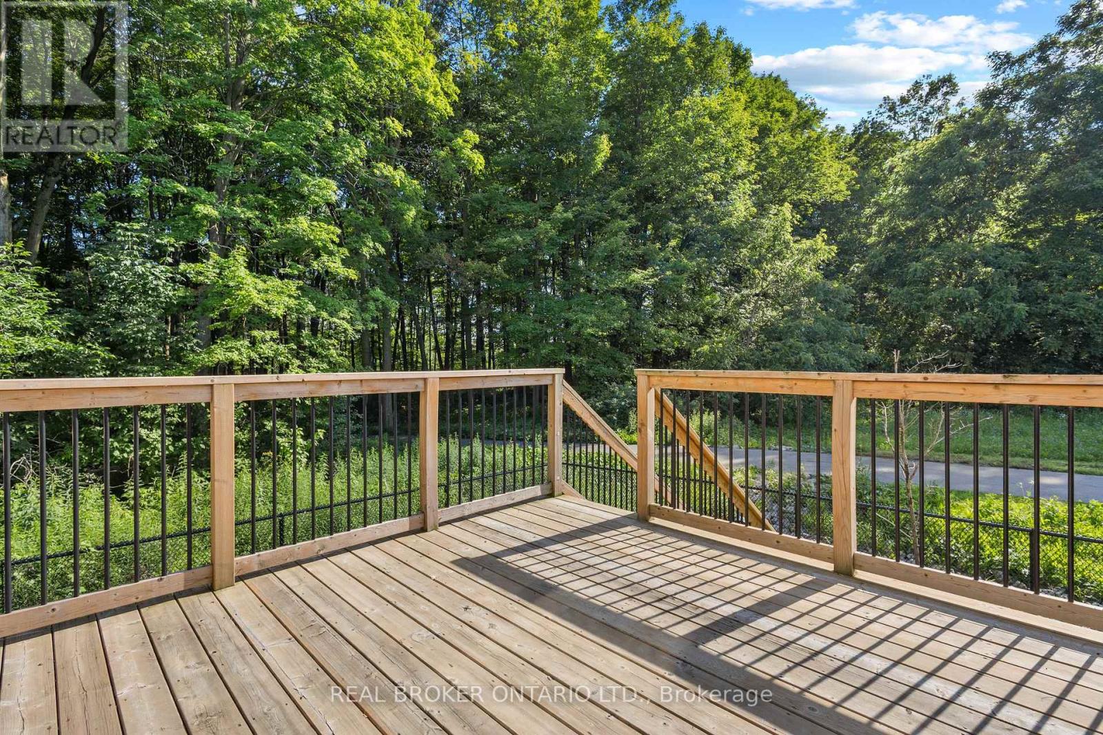 91 Woodedge Circle Property Photo 29