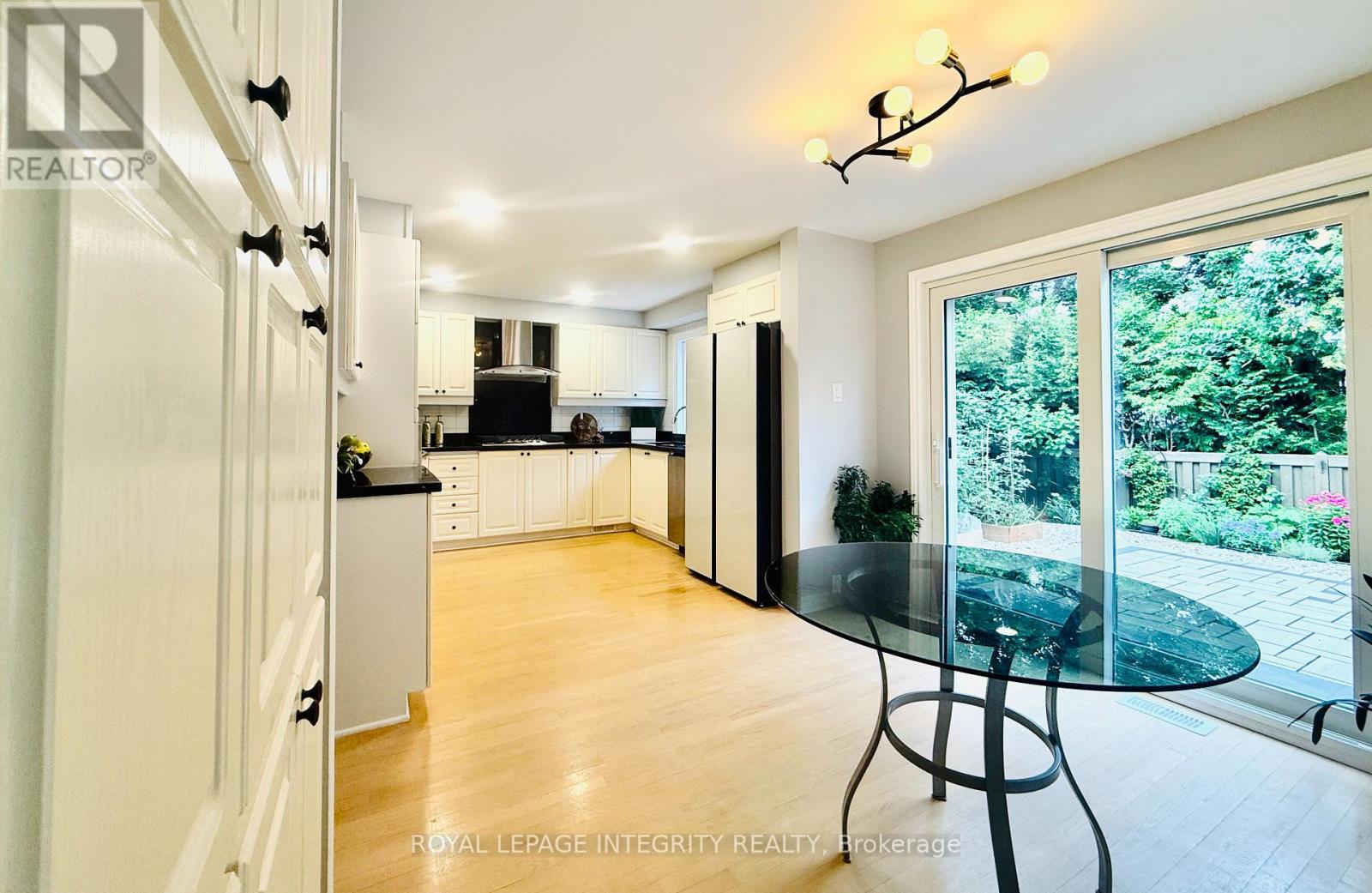 4 Glenarden Court Property Photo 11
