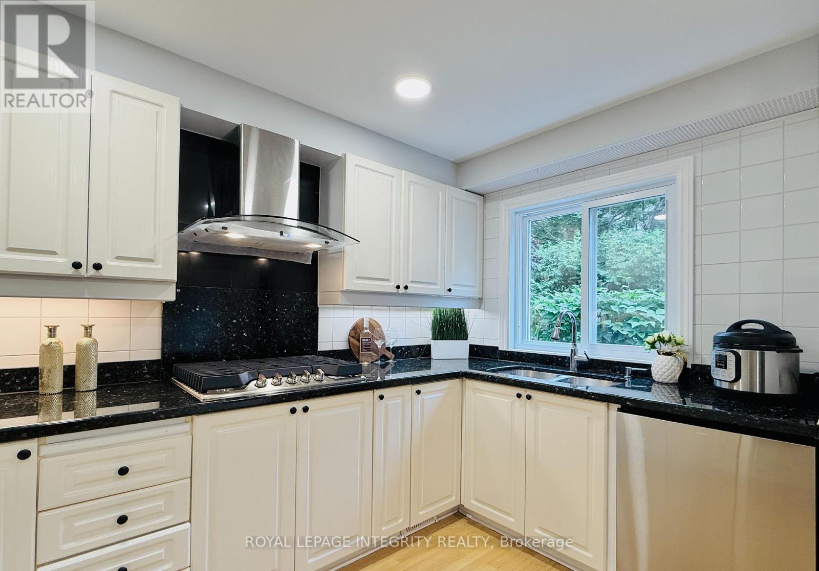 4 Glenarden Court Property Photo 13